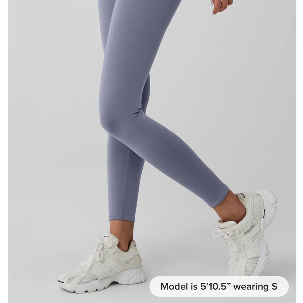ALO Leggings - Picture 2 of 4